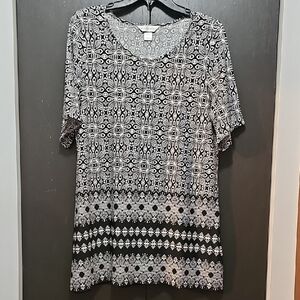 Christopher & Banks Black and White Geometric Tunic